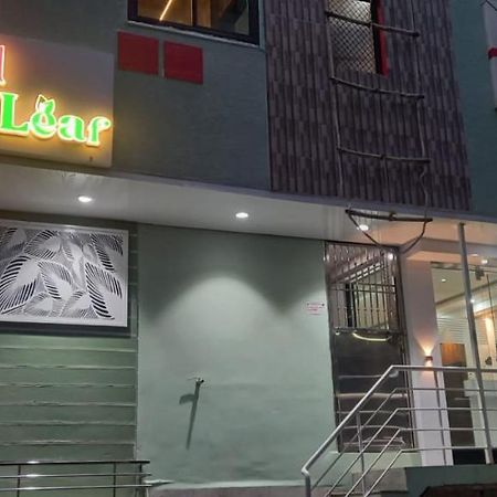 Green Leaf Hotel Ujjain Extérieur photo